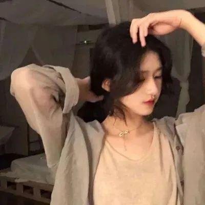 明天、我会成为谁的女友